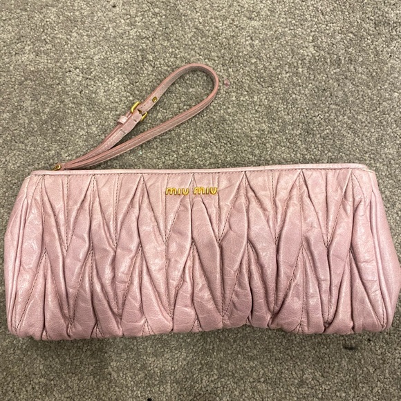 Miu miu pink clutch MATELASSÉ LEATHER CLUTCH BAG - Picture 2 of 3